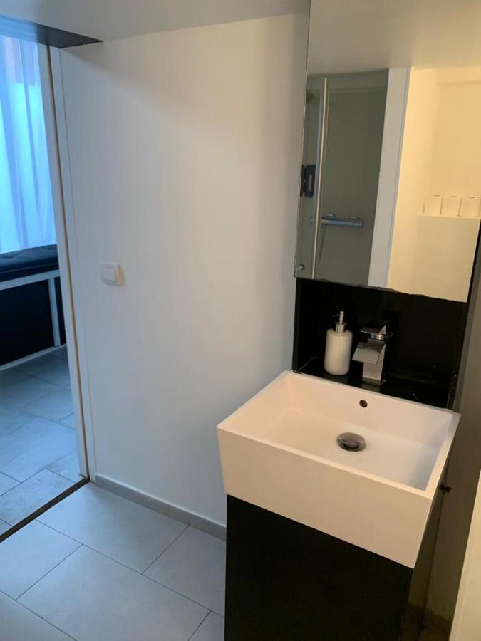 파리 Spacious Bright Split Level Flat In The Fashionable Marais 아파트 외부 사진